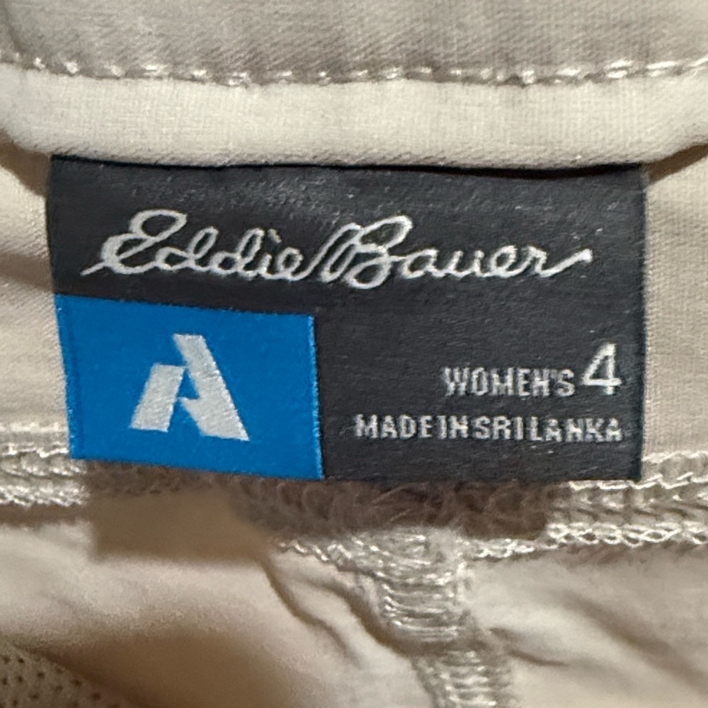 NWT Eddie Bauer Light Khaki Guide Capri Pants Size 4 - Picture 8 of 9